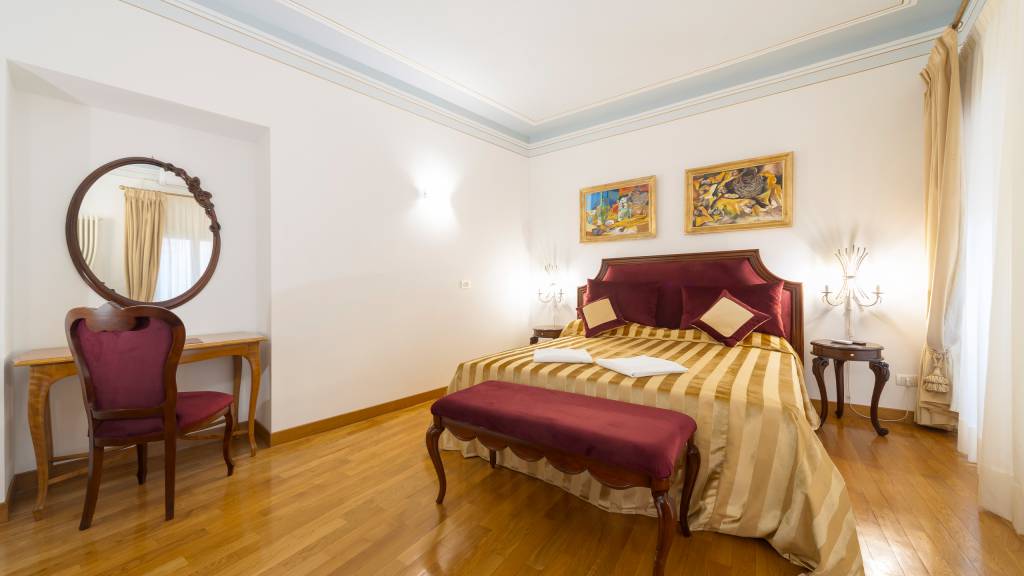 Pantheon-Suites-Rome-Suite-Guttuso-Roma-053 Pantheon-Suites-Rome-Suite-Guttuso-Roma-053